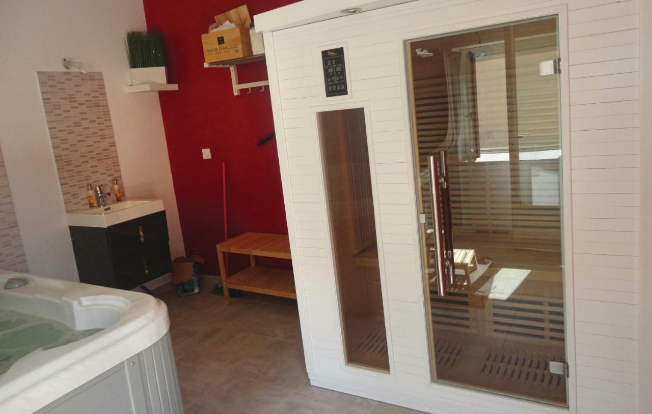 2 Bedroom Amazing Home In Narbonne Ngoại thất bức ảnh
