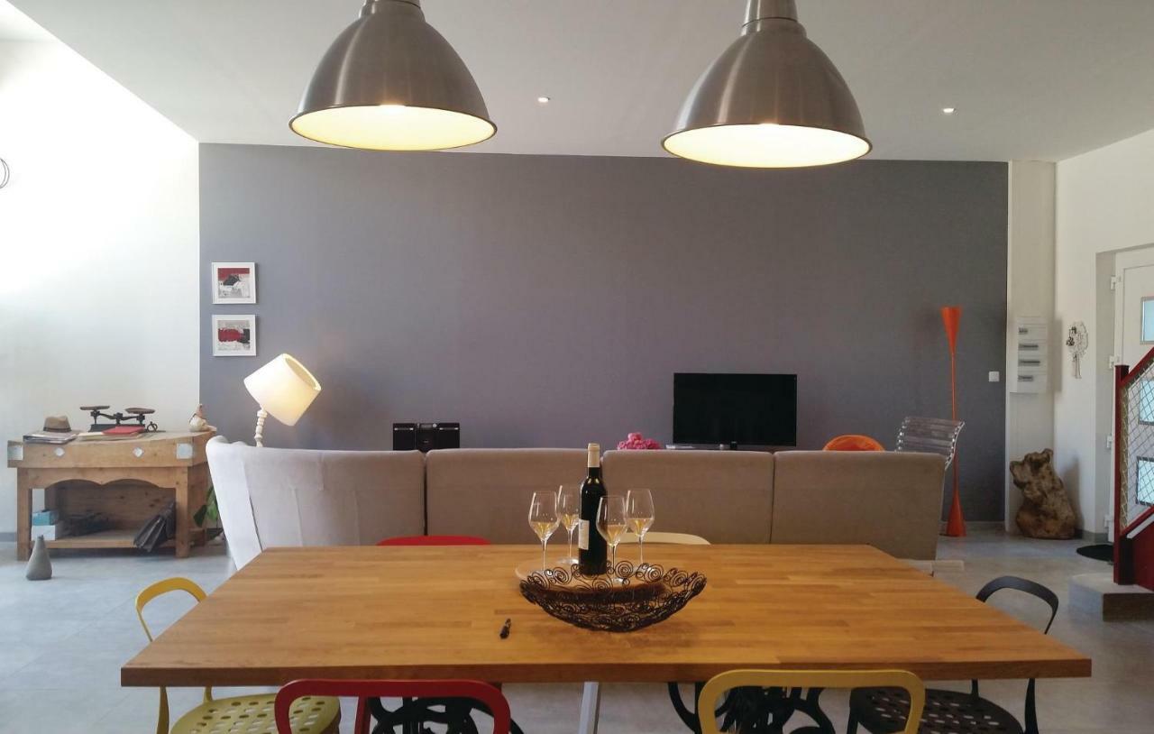 2 Bedroom Amazing Home In Narbonne Ngoại thất bức ảnh